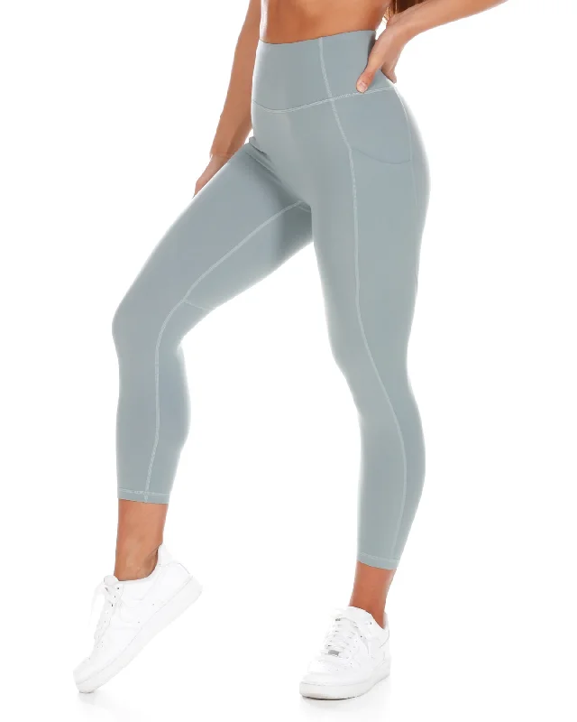 7-8-aura-ascend-leggings-pale-sage