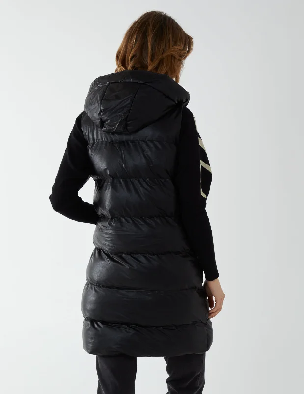 black-hodded-puffer-gilet