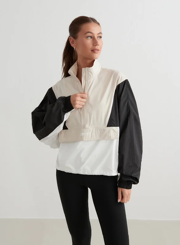 cafe-au-lait-balance-blocked-windstopper-jacket