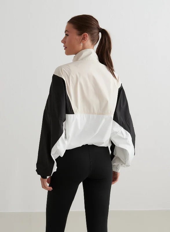 cafe-au-lait-balance-blocked-windstopper-jacket