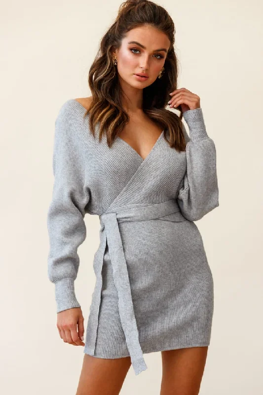 cameo-batwing-knit-dress-grey