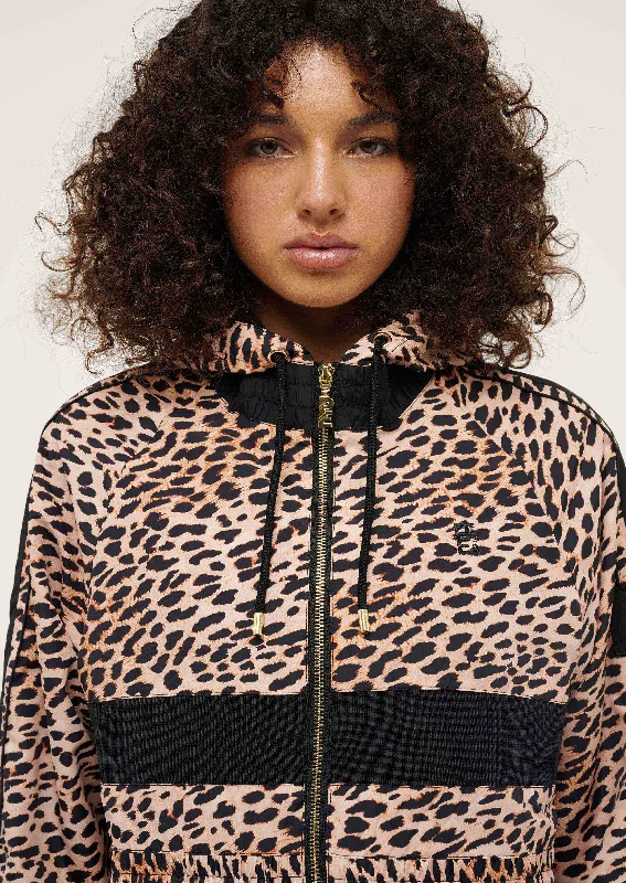 cropped-man-down-jacket-in-cheetah-print