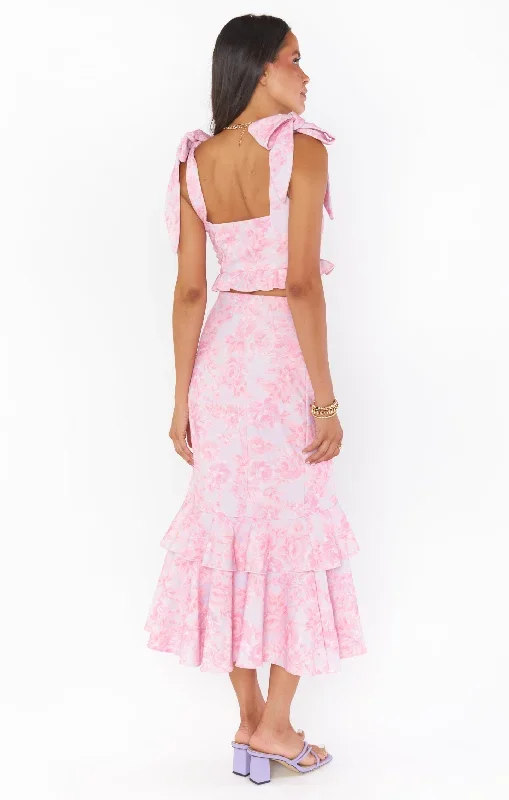 dutchess-ruffle-top-blushing-floral-stretch