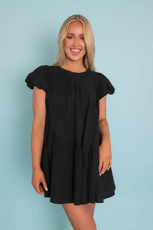 i-like-the-chase-dress-black