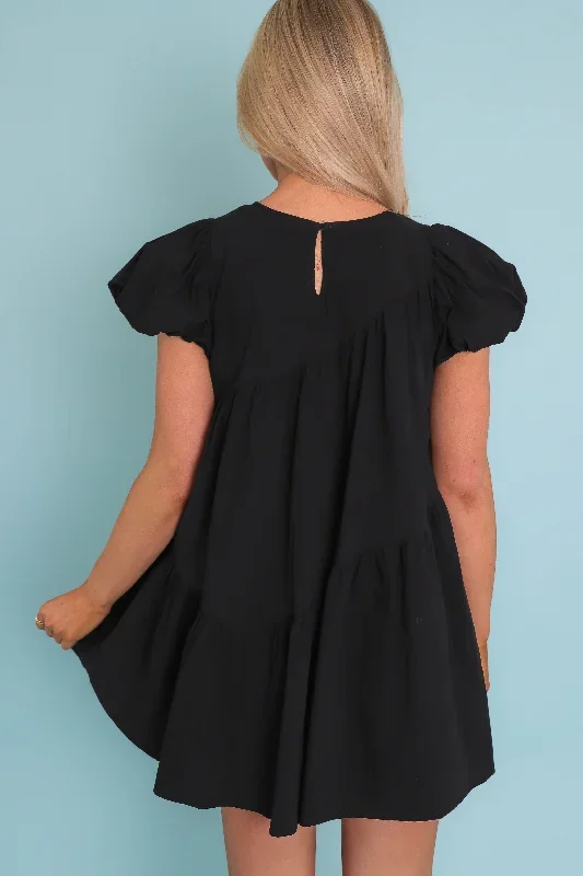 i-like-the-chase-dress-black