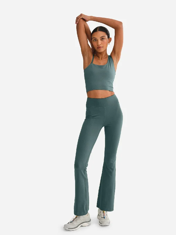 organic-stretch-bootcut-pant-forest