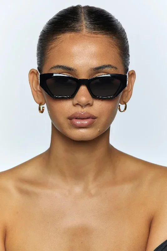 PETA + JAIN Lana Sunglasses Black