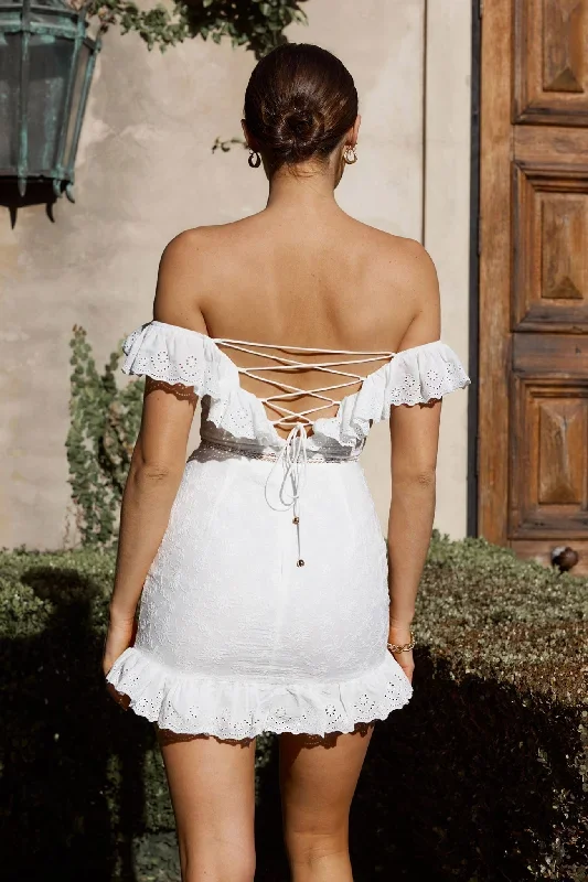 sweet-melody-sweetheart-neckline-off-shoulder-dress-lace-white