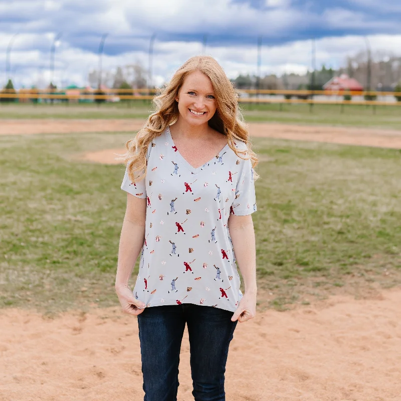 Women’s Relaxed Fit V-Neck in Vintage Baseball