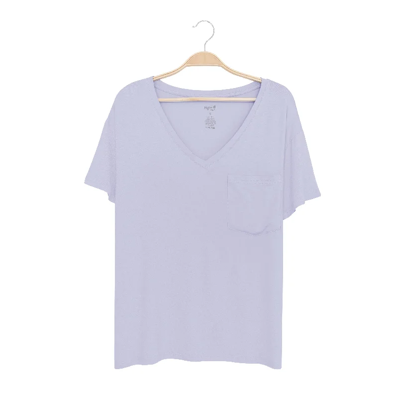 Women’s Relaxed Fit V-Neck in Lilac